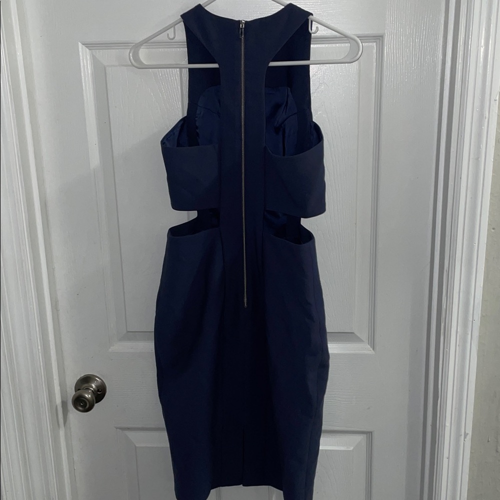 Elizabeth and James grey Backless cutout Dress - Picture 2 of 3
